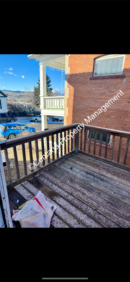 Building Photo - 601 W Mercury St