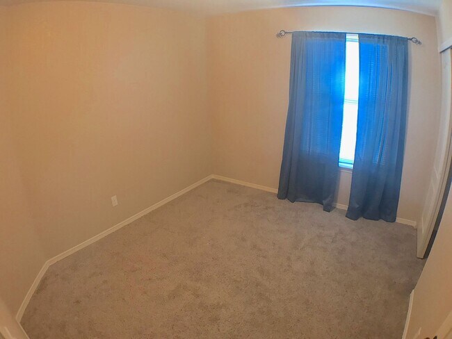 Building Photo - Northeast El Paso/Sandstone Ranch 4 bed Re...