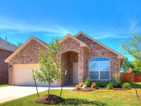 Building Photo - 4 Bedrooms/2 Baths in Falling Springs Addition - Deer Creek Schools - Community Pool