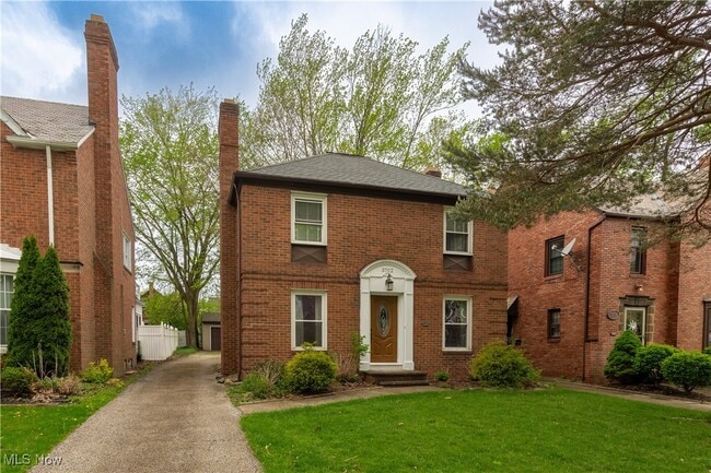 Primary Photo - 3702 Glencairn Rd