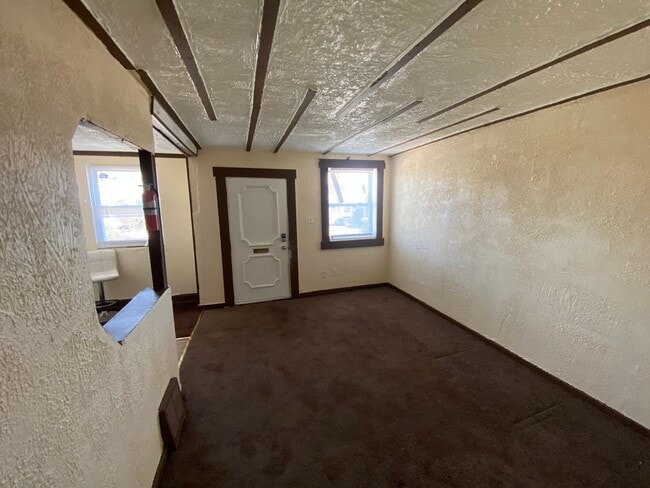 Building Photo - Charming 2-Bedroom Row Home in Sharon Hill