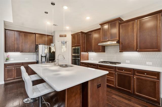 Building Photo - 2316 Pinehurst Dr
