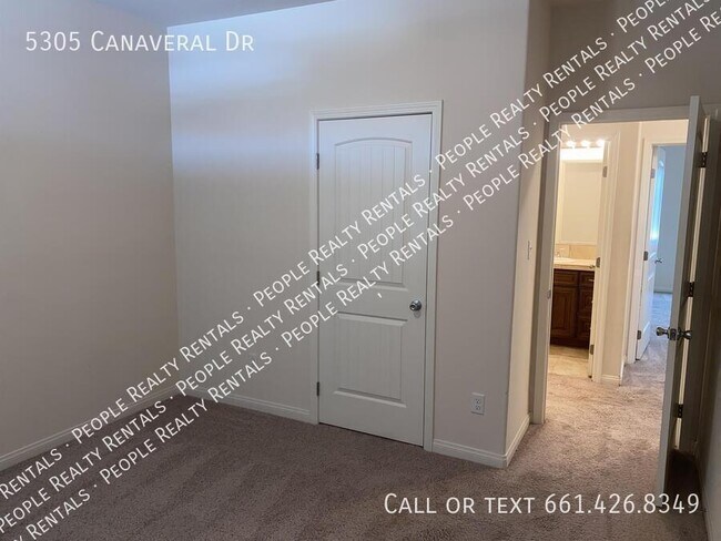 Building Photo - 5305 Canaveral Dr