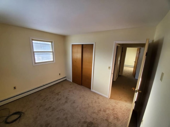 Building Photo - 148 Colchester Rd