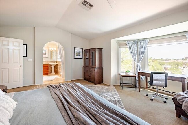 Building Photo - 8169 Sedona Sunrise Dr
