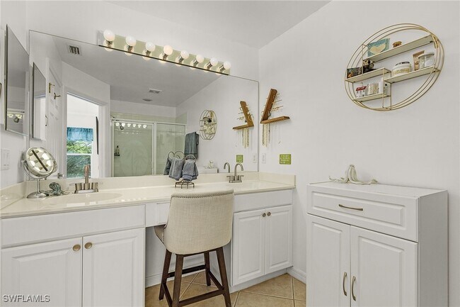 Building Photo - 8311 Village Edge Cir