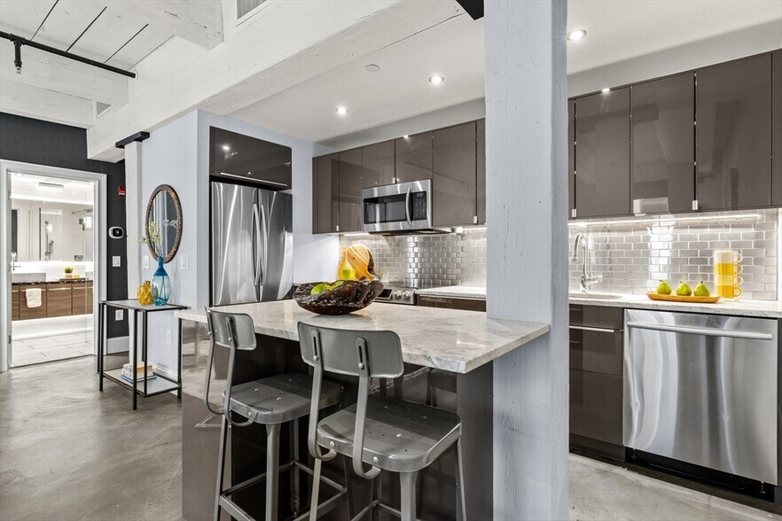 Building Photo - 90 Wareham St