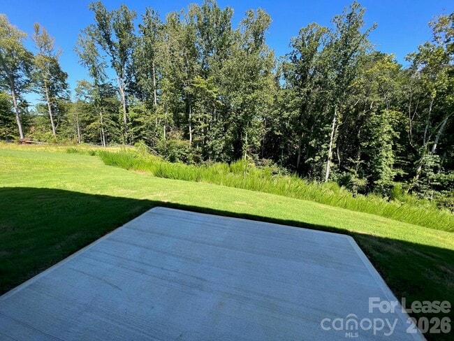 Building Photo - 202 Tackle Box Dr