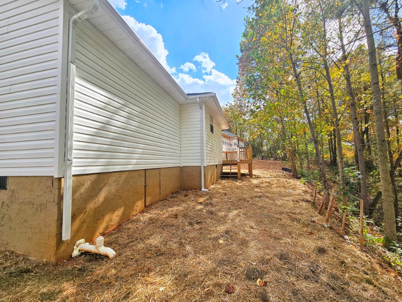 Building Photo - 1590 Needham Dr