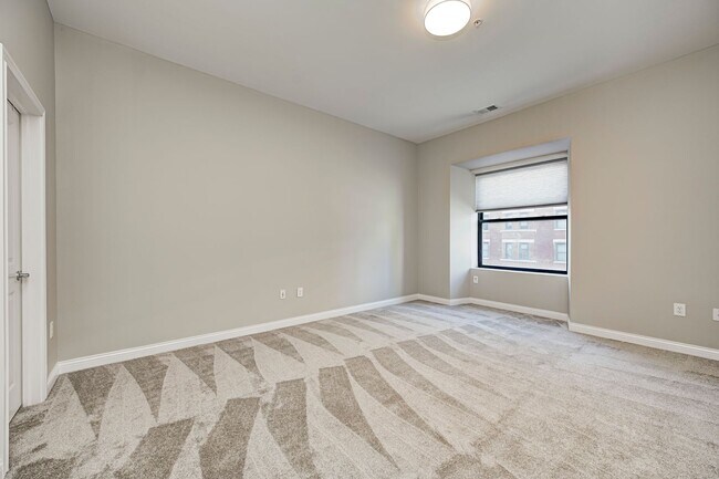 Building Photo - Indianapolis Athletic Club Condo