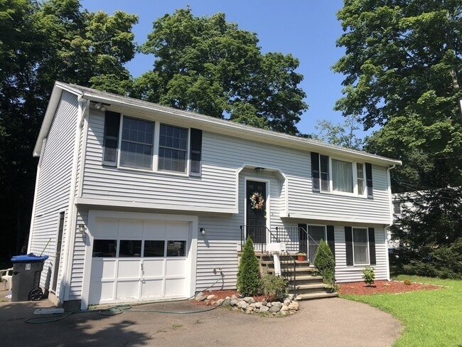 Primary Photo - 4 Lincoln Pl