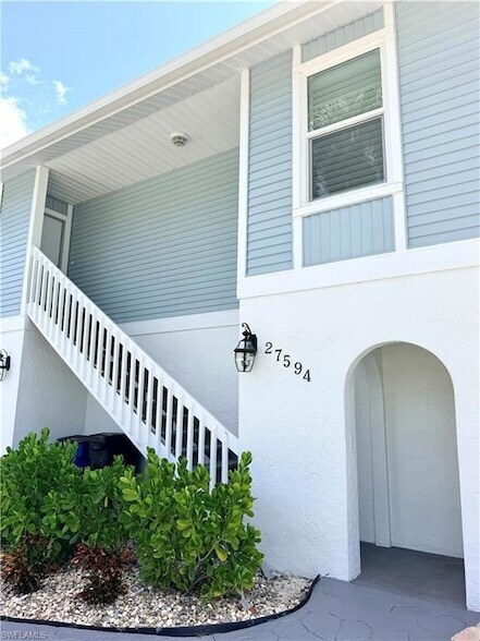 Building Photo - 27594 Shore Dr