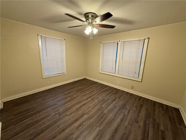 Building Photo - 1765 Navco Rd