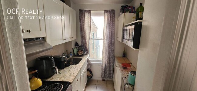 Building Photo - 1413 Lombard St