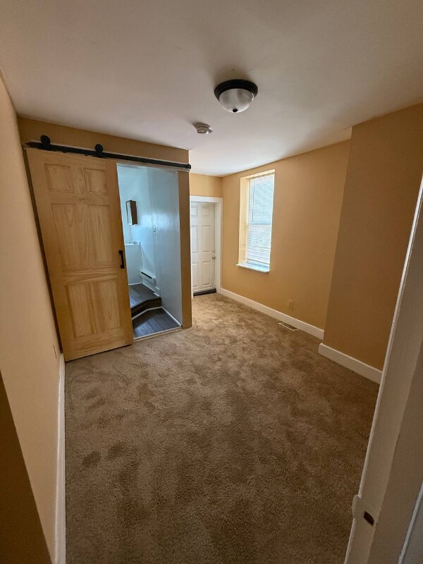 Building Photo - 2026 Walbrook Ave
