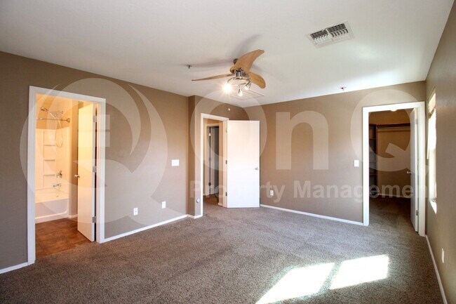 Building Photo - 1255 S Rialto