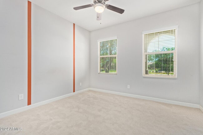 Building Photo - 9746 E Tumbleweed Ave