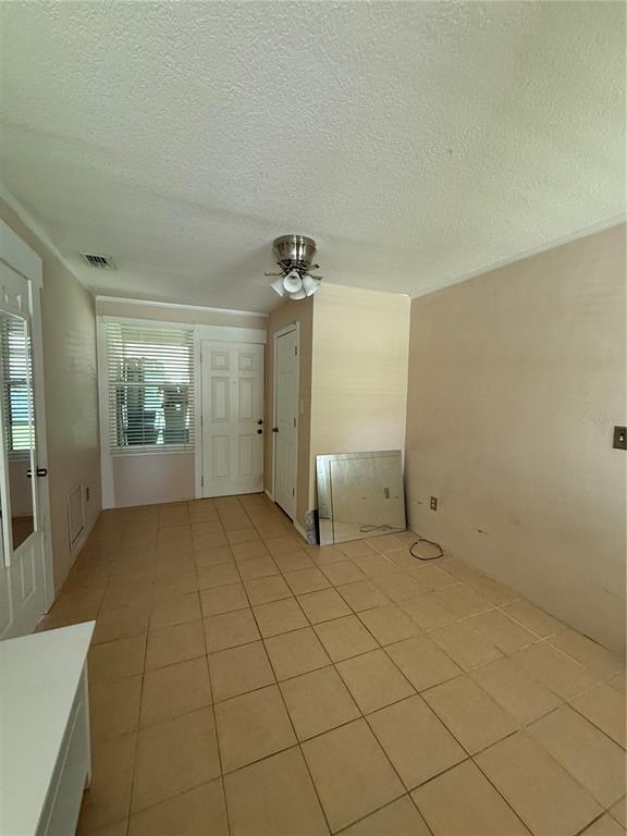 Building Photo - 11213 SE 53rd Ct