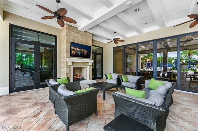 Building Photo - 7638 Jacaranda Ln