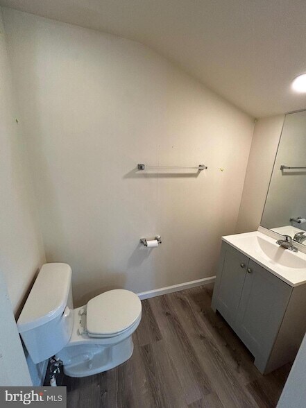 Building Photo - 34565 Main St