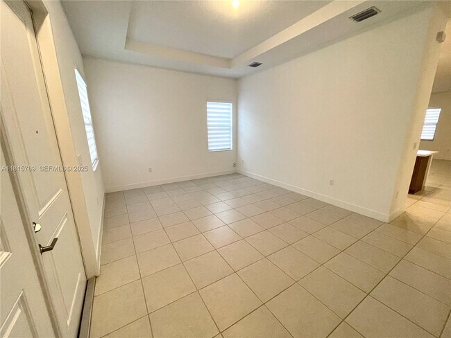 Building Photo - 4506 SW 174th Ave