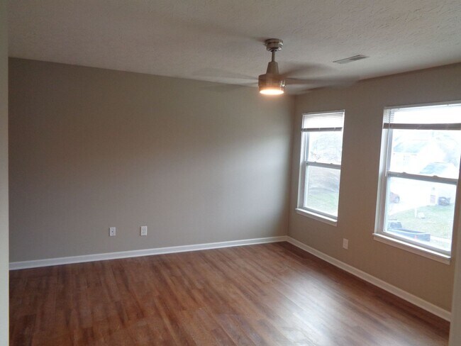 Building Photo - 3490 Hader Ave 4BR/2.5BA (Cincinnati)