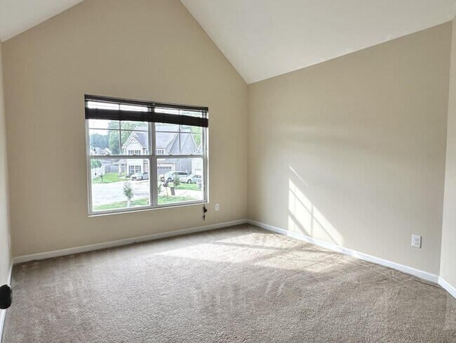 Building Photo - 1205 Peppermint Ct