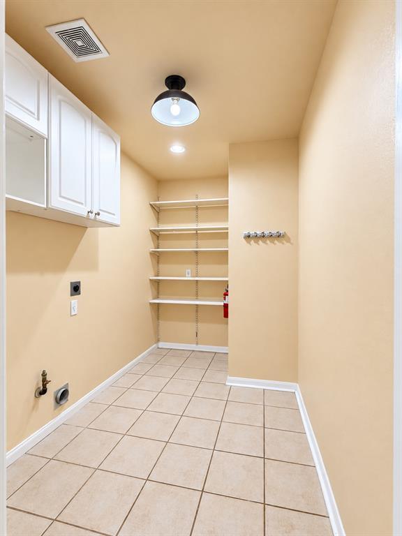 Building Photo - 807 Hilltop Dr