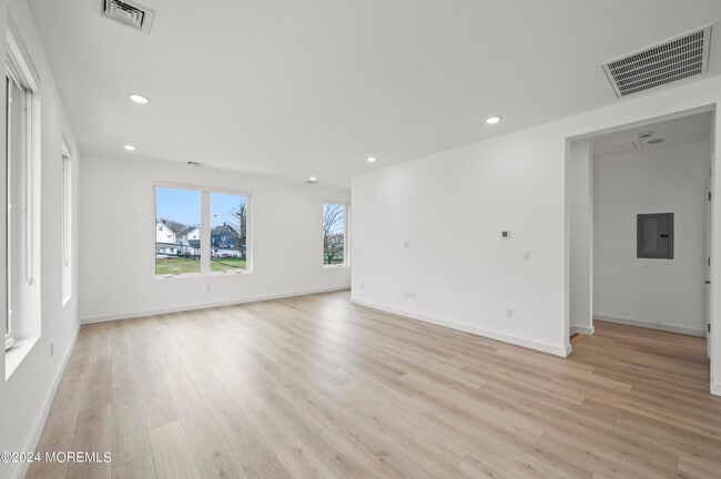 Building Photo - 912 Cookman Ave