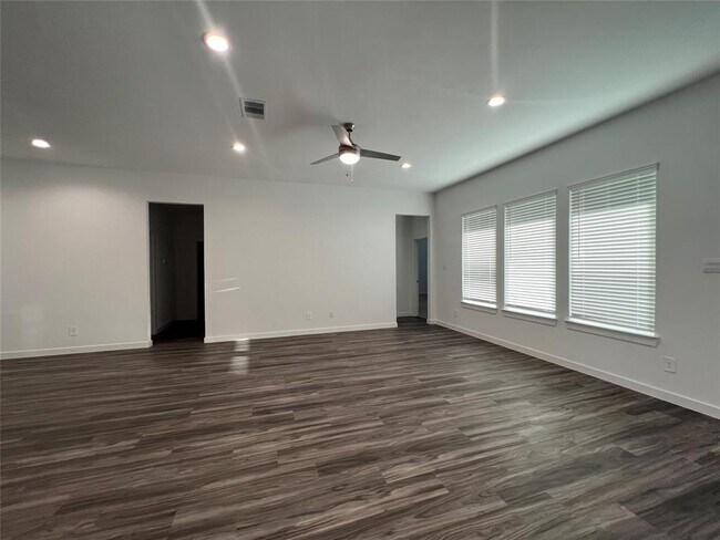 Building Photo - 14162 Primrose Rdg Ln