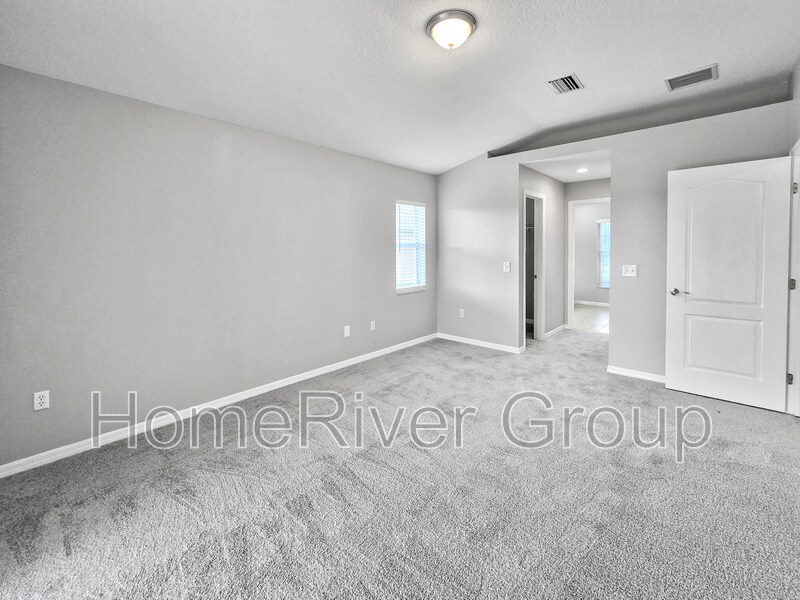 Building Photo - 6051 SW 81st St