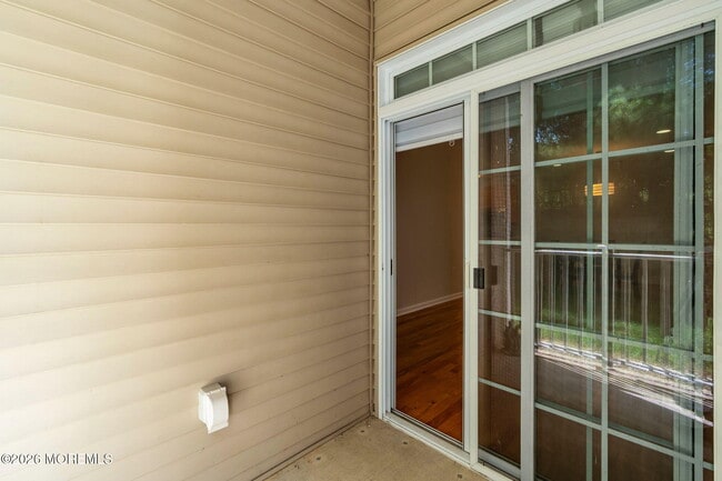 Building Photo - 313 Sophee Ln