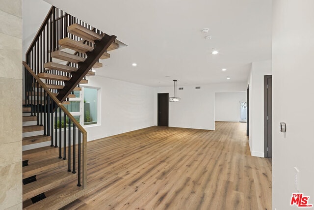 Building Photo - 3373 Coldwater Canyon Ave