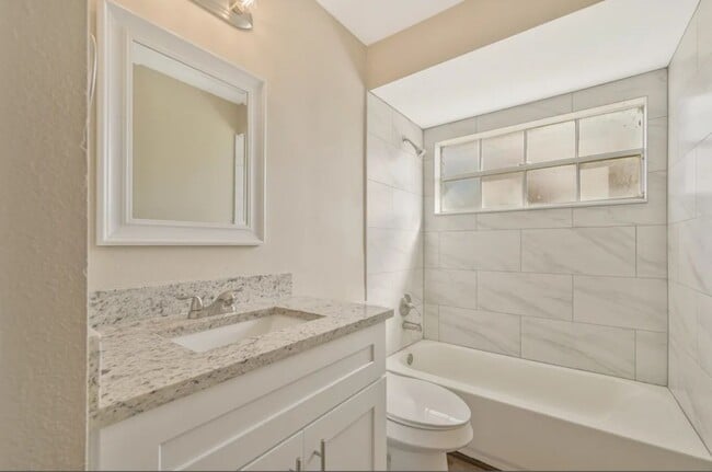 Building Photo - 6508 Spring Glade Ct