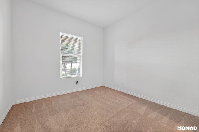 Building Photo - 20840 E Reins Rd