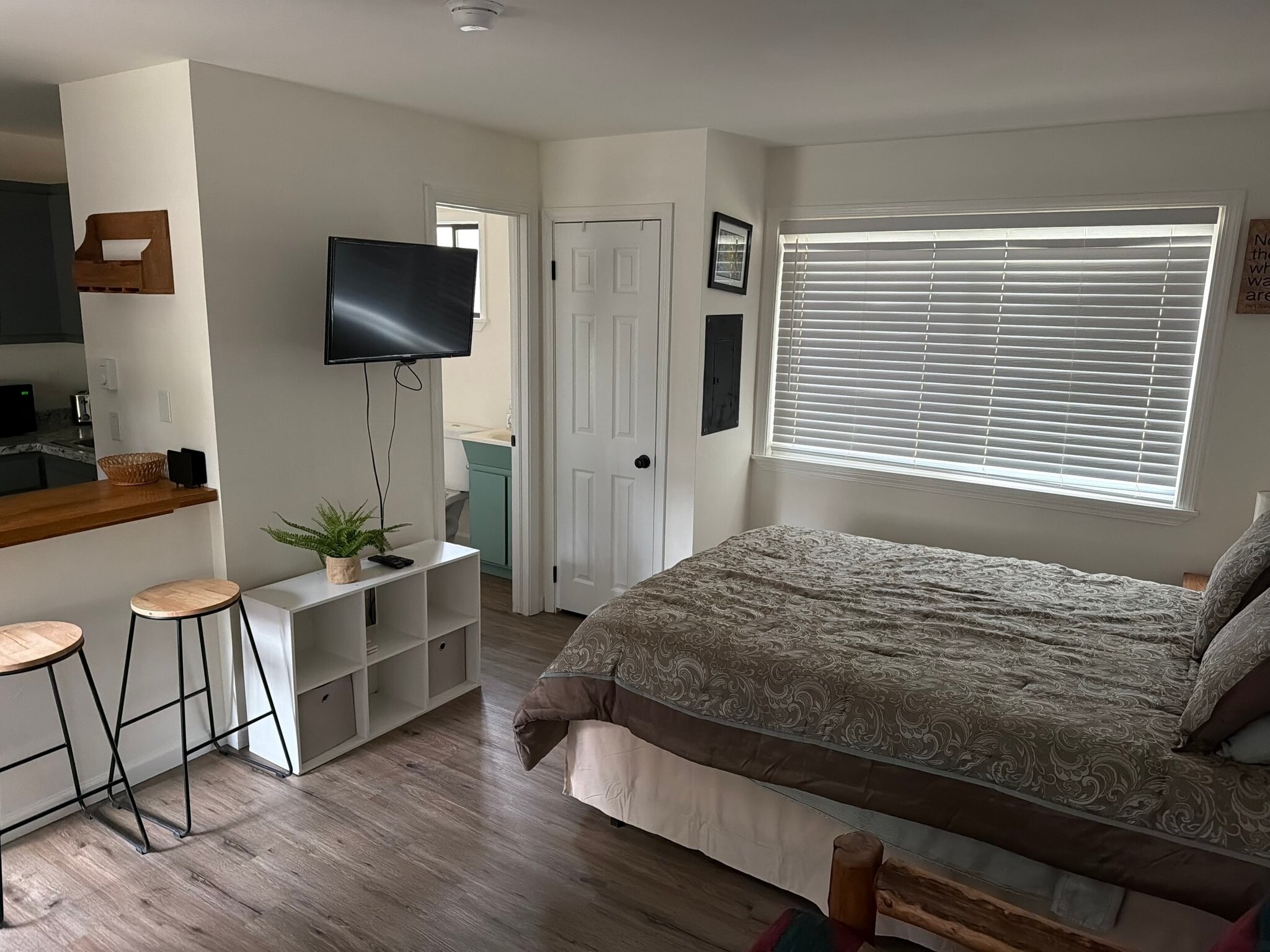 Building Photo - 113 Loretta Ct