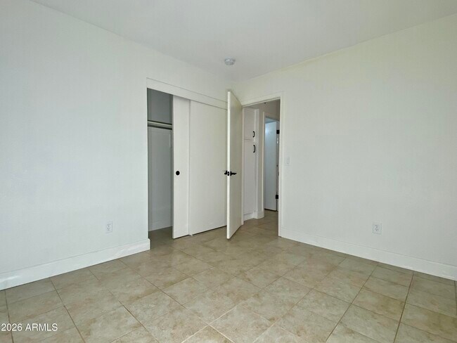 Building Photo - 13658 W Fargo Dr
