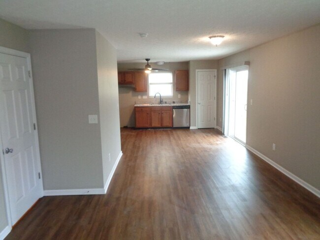 Building Photo - 3490 Hader Ave 4BR/2.5BA (Cincinnati)