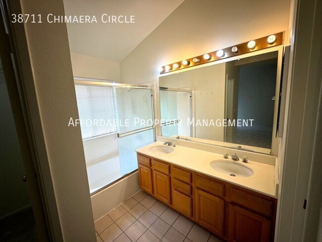 Building Photo - 38711 Chimaera Cir