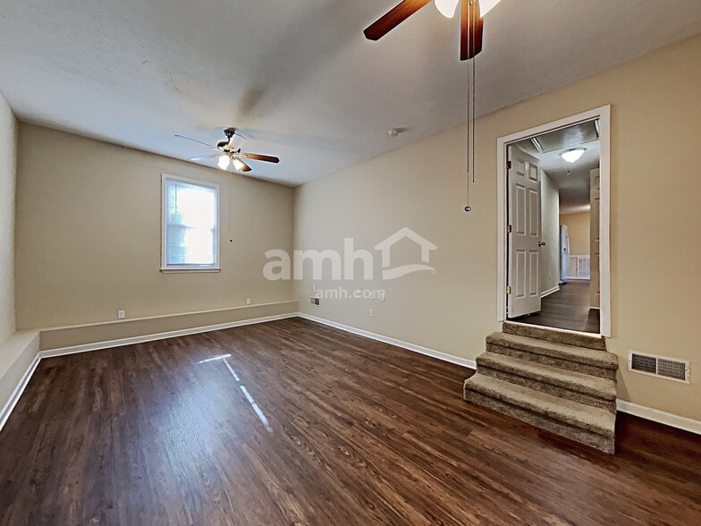 Building Photo - 2309 Verde Ct