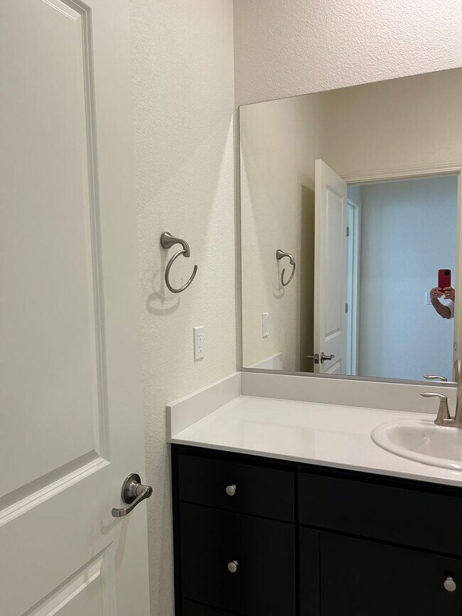 Building Photo - NEW HOME