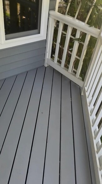 New paint deck - 4183 244th Pl SE