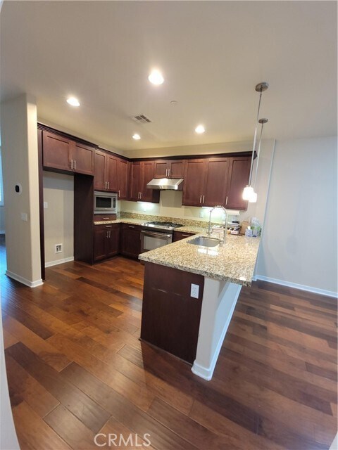 Building Photo - 1568 W Artesia Square