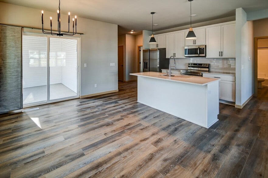 Building Photo - 4831 Suelo Rd