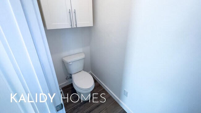 Building Photo - 17636 Salma Rd