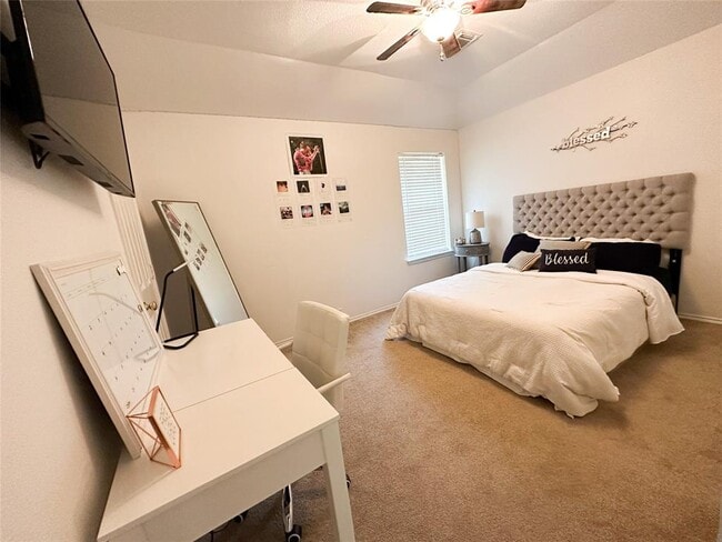 Building Photo - 16422 Red Crest Dr