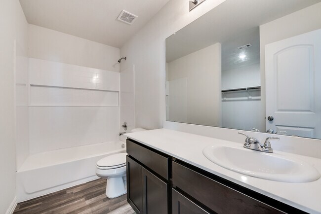 Building Photo - 5008 Cowden St