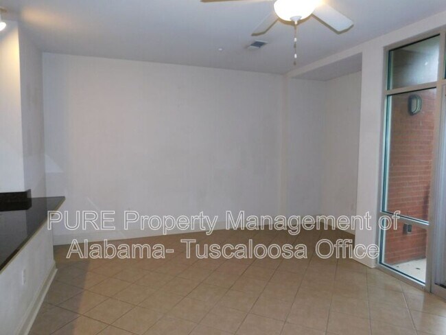 Building Photo - 1510 9th St