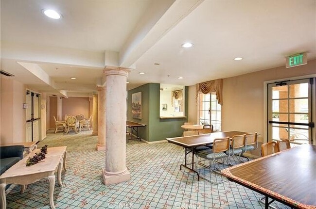 Building Photo - 11410 Brookshire Ave