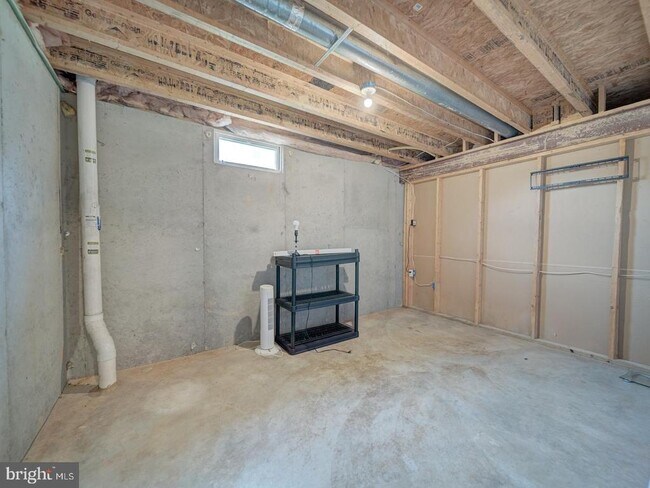 Building Photo - 6311 Hot Spring Ln